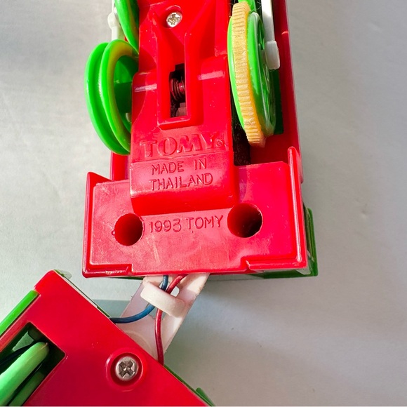 Thomas & Friends Henry Tomy Trackmaster 1993/2002 1st Edition Train & Tender - Picture 7 of 8